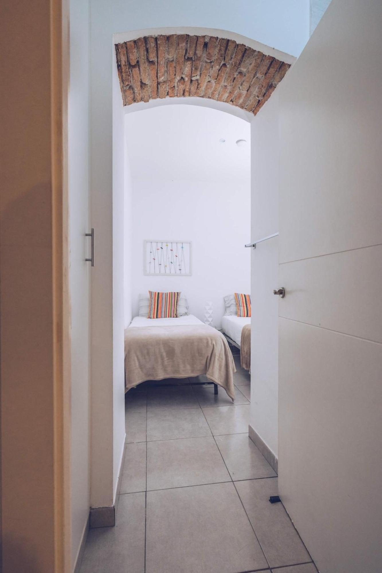 2Br In The Zoko Contemporary And Convenient Lägenhet Gibraltar Exteriör bild