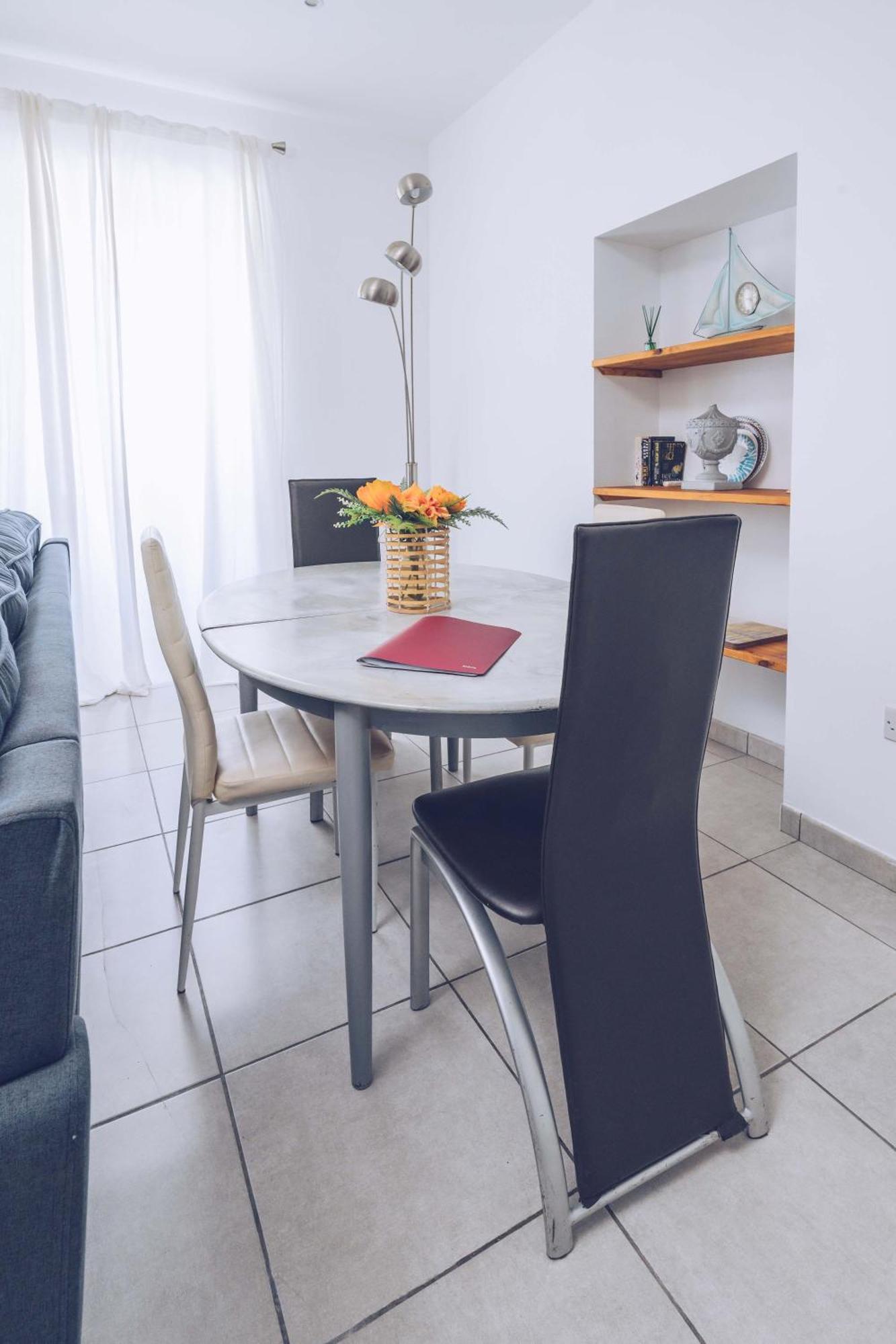2Br In The Zoko Contemporary And Convenient Lägenhet Gibraltar Exteriör bild